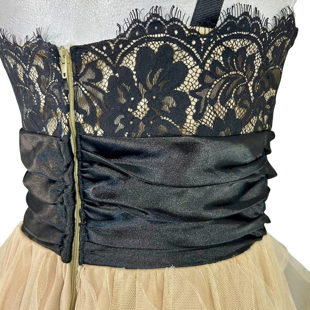 Romantic Goth Evening Empire Gown Black Lace Tiered Tulle Rosette Formal 5/6 - Picture 7 of 14